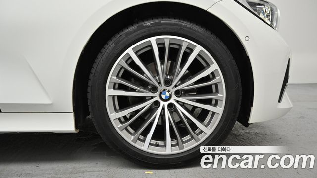 BMW 3-Series 320d Touring Luxury — пробег 78 324 км — фото 5 из 5