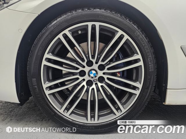 BMW 5-Series 530i M Sport Package Plus — пробег 84 427 км — фото 5 из 5