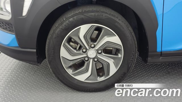 Hyundai Kona из Кореи Encar