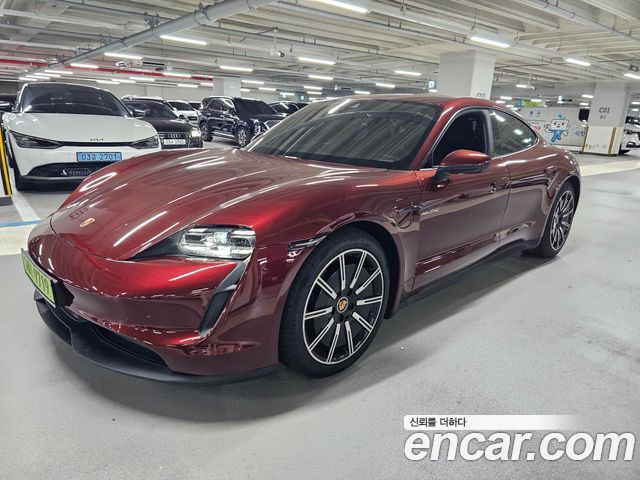 Porsche Taycan Base