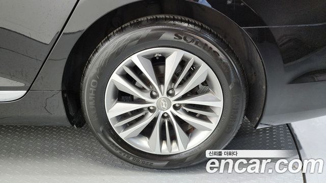 Hyundai Grandeur HG240 Modern — пробег 125 632 км