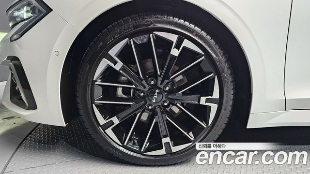 Kia K5 1.6 Turbo Signature — пробег 21 179 км