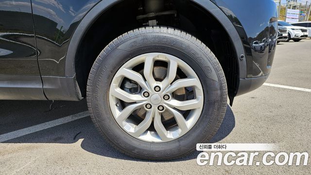 Land Rover Discovery 2.0 SD4 SE — пробег 84 086 км