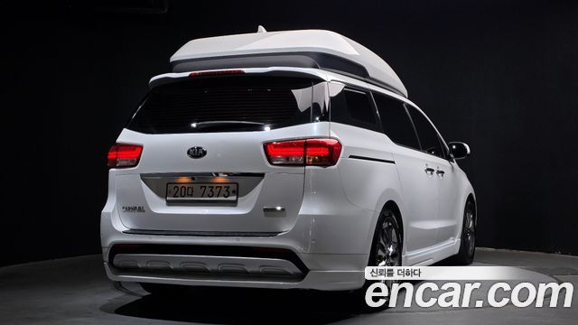 Kia Carnival 9-seater Hi-Limousine Prestige — пробег 114 954 км