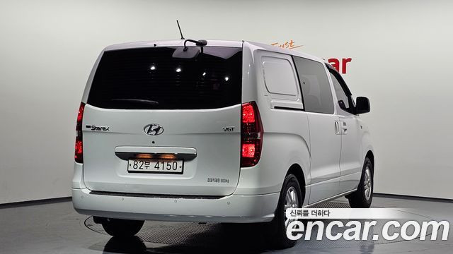 Hyundai Starex Van 5-Seater Smart — пробег 48 242 км