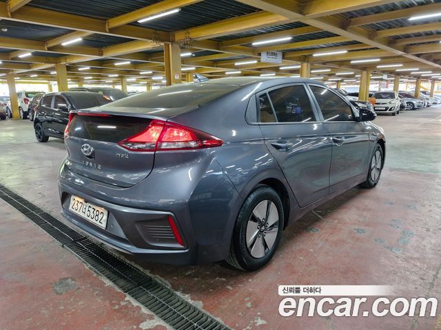 Hyundai Ioniq 1.6 HEV I — пробег 33 272 км — фото 2 из 5