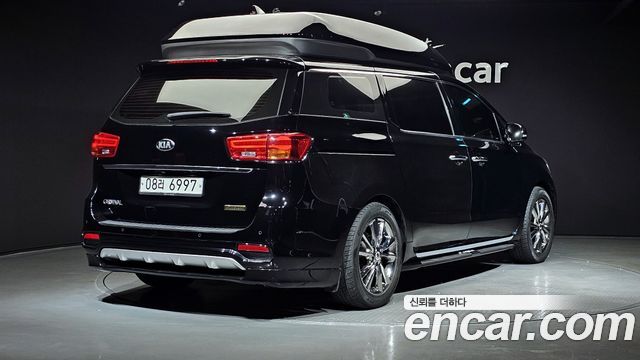 Kia Carnival из Кореи Encar