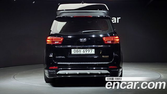 Kia Carnival из Кореи Encar