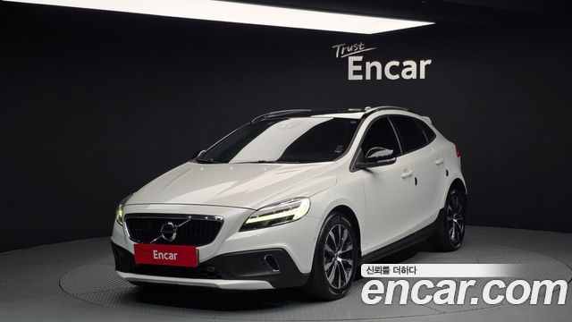 Volvo V40 из Кореи Encar