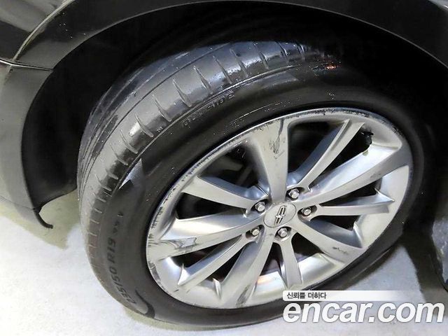 Lincoln MKS 3.7 — пробег 136 497 км