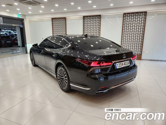 Lexus LS из Кореи Encar