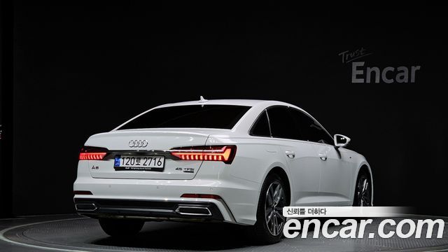Audi A6 45 TFSI Quattro Premium — пробег 42 683 км