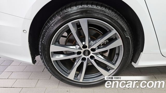 Audi A6 45 TFSI Quattro Premium — пробег 42 683 км
