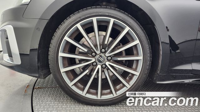 Audi A5 40 TFSI Quattro Premium Sportback — пробег 56 392 км