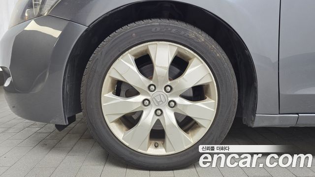 Honda Accord 3.5 8th — пробег 123 038 км