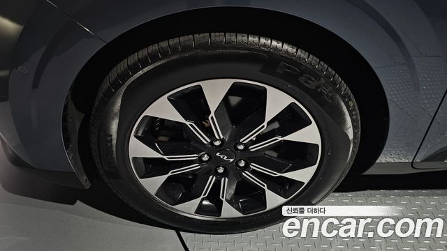 Kia Carnival 9-Seater Signature — пробег 77 467 км — фото 5 из 5