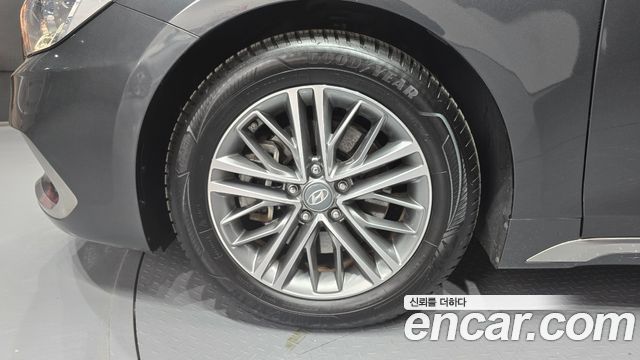 Hyundai Grandeur 2.4 Premium — пробег 40 706 км
