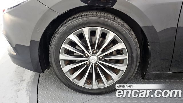 Hyundai Grandeur HG240 Special — пробег 145 109 км