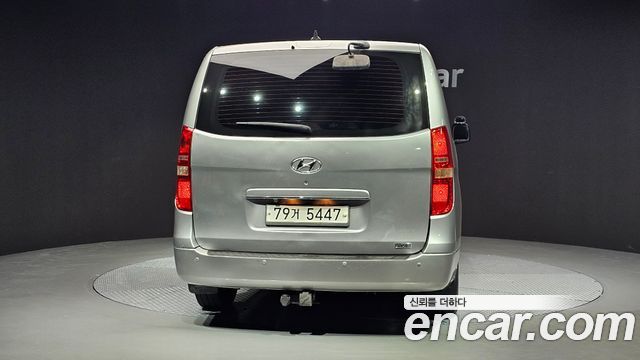 Hyundai Starex 12-Seater Wagon CVX Deluxe — пробег 239 423 км