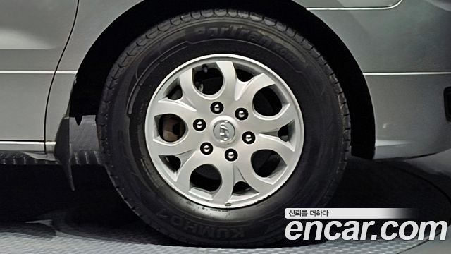 Hyundai Starex 12-Seater Wagon CVX Deluxe — пробег 239 423 км