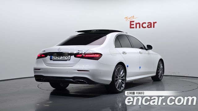Mercedes-Benz E-Class E350 4MATIC AMG Line — пробег 59 388 км — фото 2 из 5