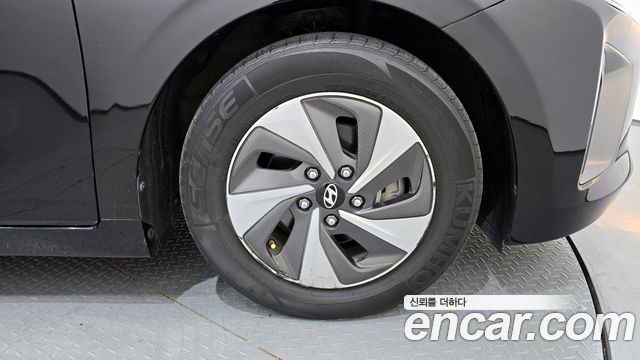 Hyundai Ioniq из Кореи Encar
