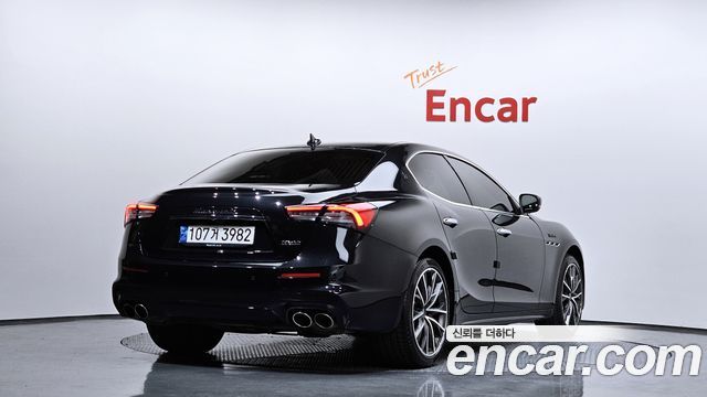 Maserati Ghibli из Кореи Encar