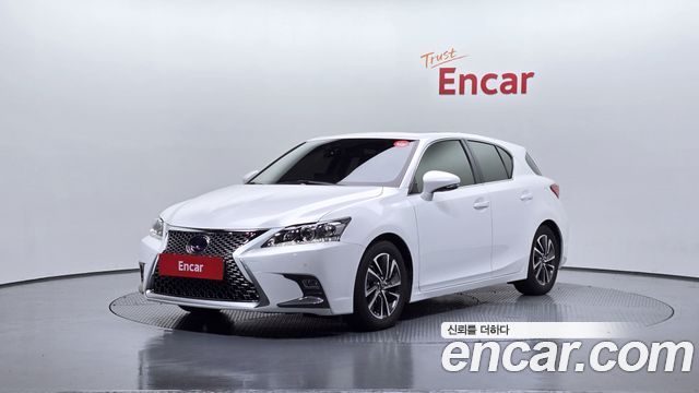 Lexus CT200h из Кореи Encar