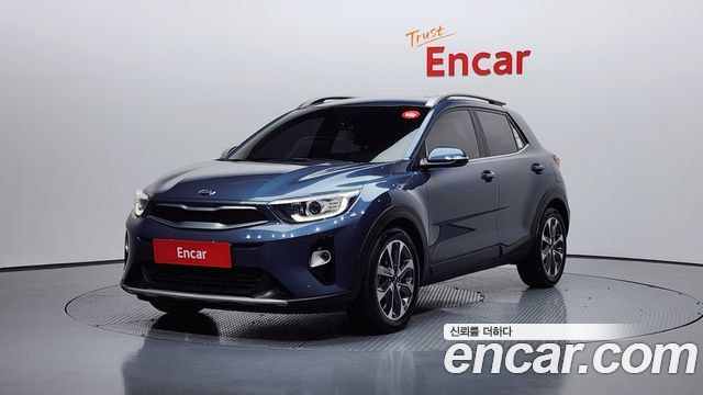 Kia Stonic из Кореи Encar