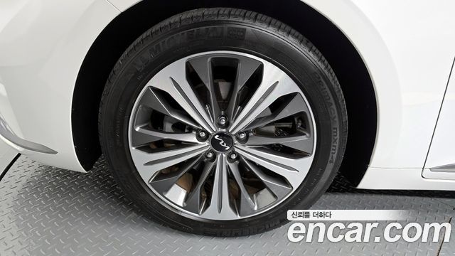 Kia K8 из Кореи Encar