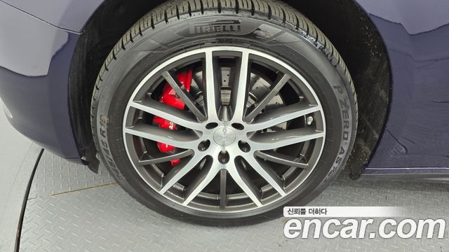 Maserati Ghibli из Кореи Encar