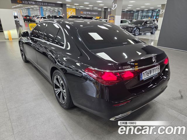 Mercedes-Benz E-Class из Кореи Encar