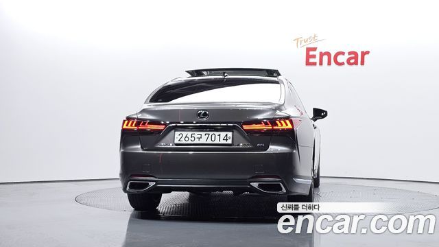 Lexus LS из Кореи Encar