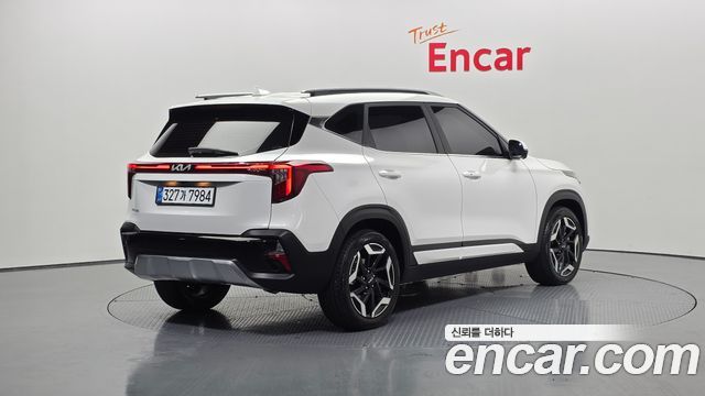 Kia Seltos из Кореи Encar