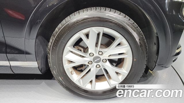 Genesis GV70 из Кореи Encar