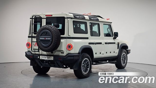 Ineos Grenadier из Кореи Encar