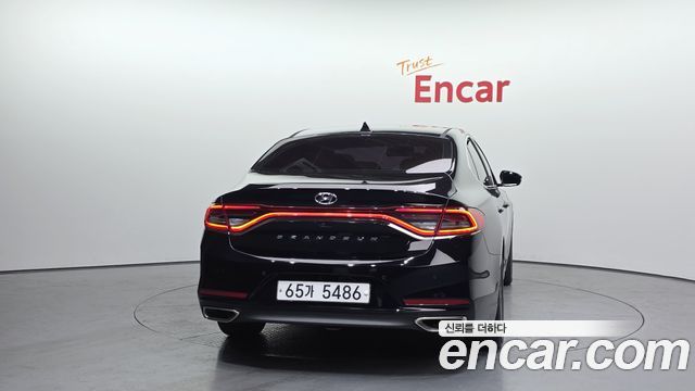 Hyundai Grandeur 2.4 Premium — пробег 108 677 км