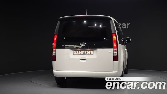Hyundai Staria 4WD Tourer 11-Seater Modern — пробег 29 882 км