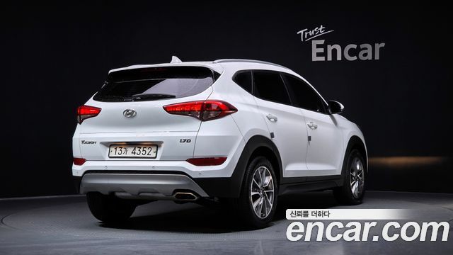Hyundai Tucson Diesel 1.7 2WD Premium — пробег 137 094 км