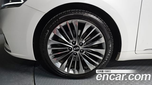 Kia K7 из Кореи Encar