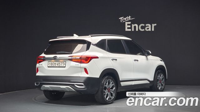 Kia Seltos из Кореи Encar
