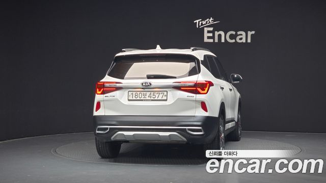Kia Seltos из Кореи Encar