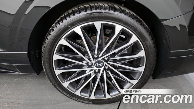 Hyundai Grandeur 3,5 Gasoline 4WD Calligraphy — пробег 69 634 км