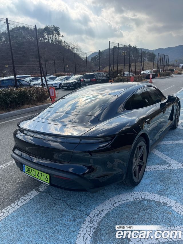 Porsche Taycan из Кореи Encar