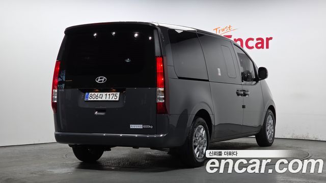 Hyundai Staria из Кореи Encar