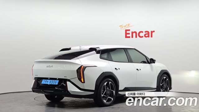 Kia EV4 из Кореи Encar