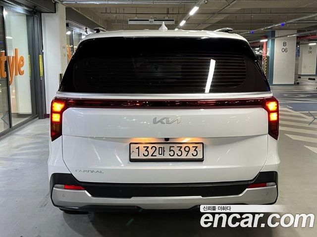 Kia Carnival 9-Seater Prestige — пробег 9 523 км — фото 5 из 5