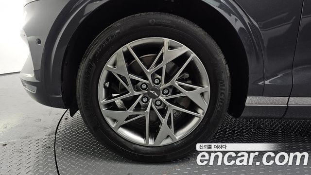 Genesis GV70 из Кореи Encar