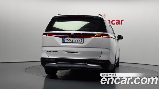 Kia Carnival из Кореи Encar