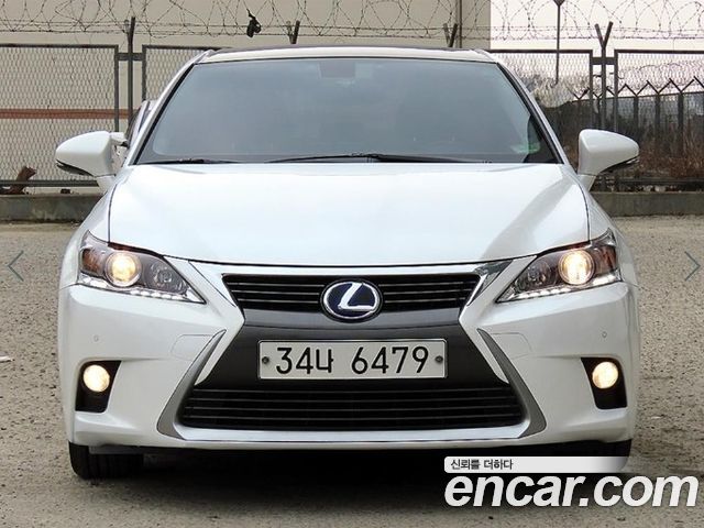 Lexus CT200h из Кореи Encar